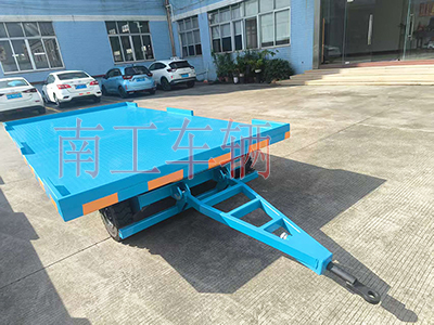 4吨牵引华体会平台 全挂式工具拖车5I.jpg