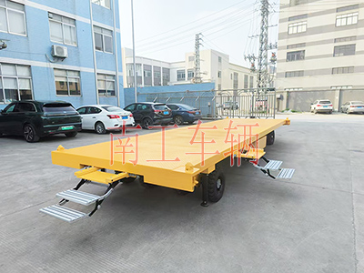 10吨华体会平台 带液压支腿伸缩梯工具车2I.jpg