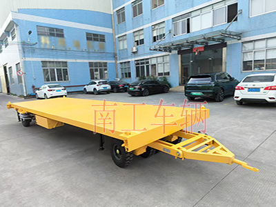 10吨华体会平台带液压支腿伸缩梯工具车3I.jpg