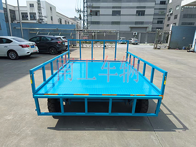 5吨下翻式护栏华体会平台 全挂工具拖车2I.jpg
